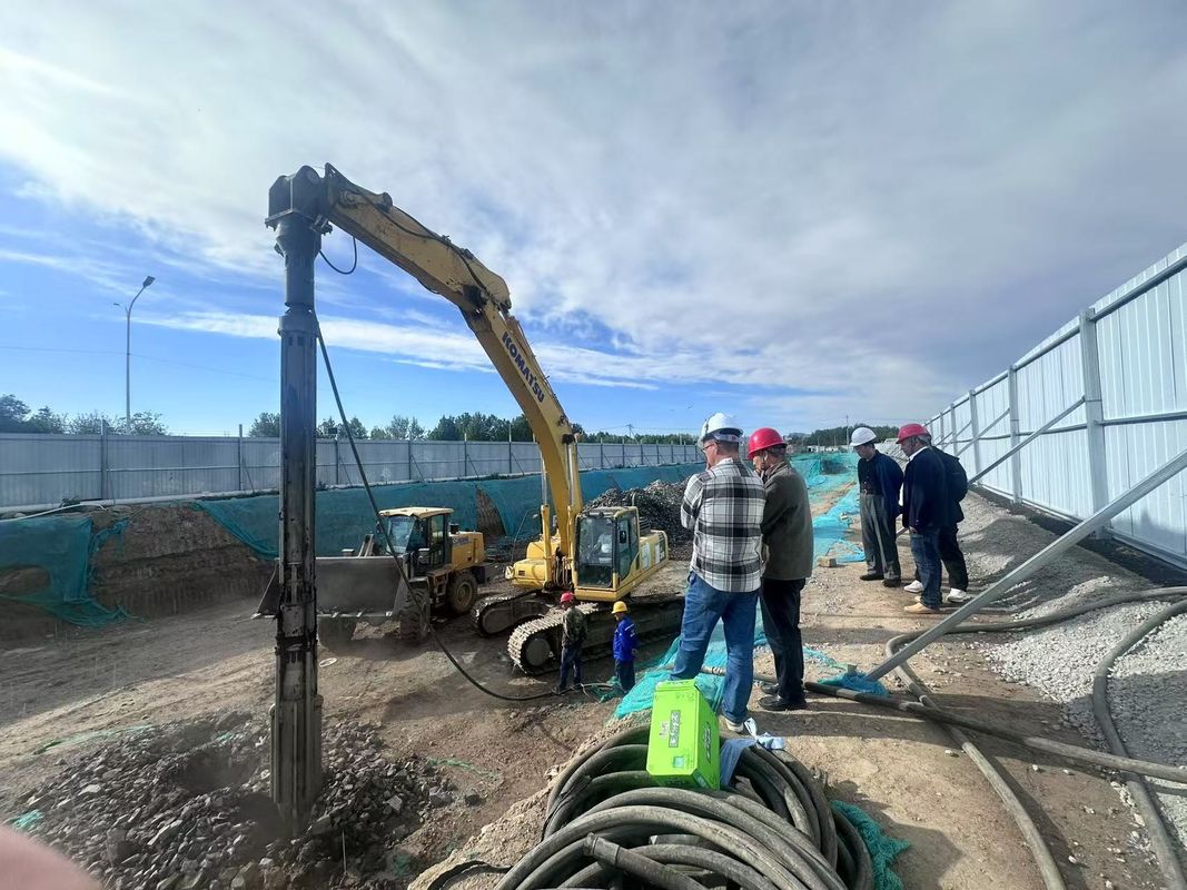 Chinese fabrikant 214kN centrifugaalkracht Vibroflotation apparaat gemonteerd op boorinstallatie die het energiesysteem deelt