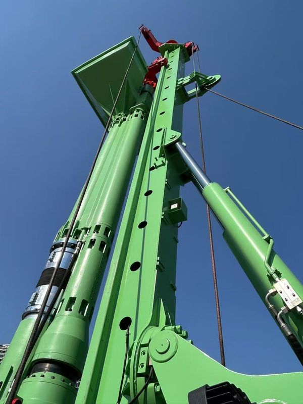 China BVEM Brand Vibroflot-apparatuur Diameter 500-800 mm met 176 kW motorvermogen