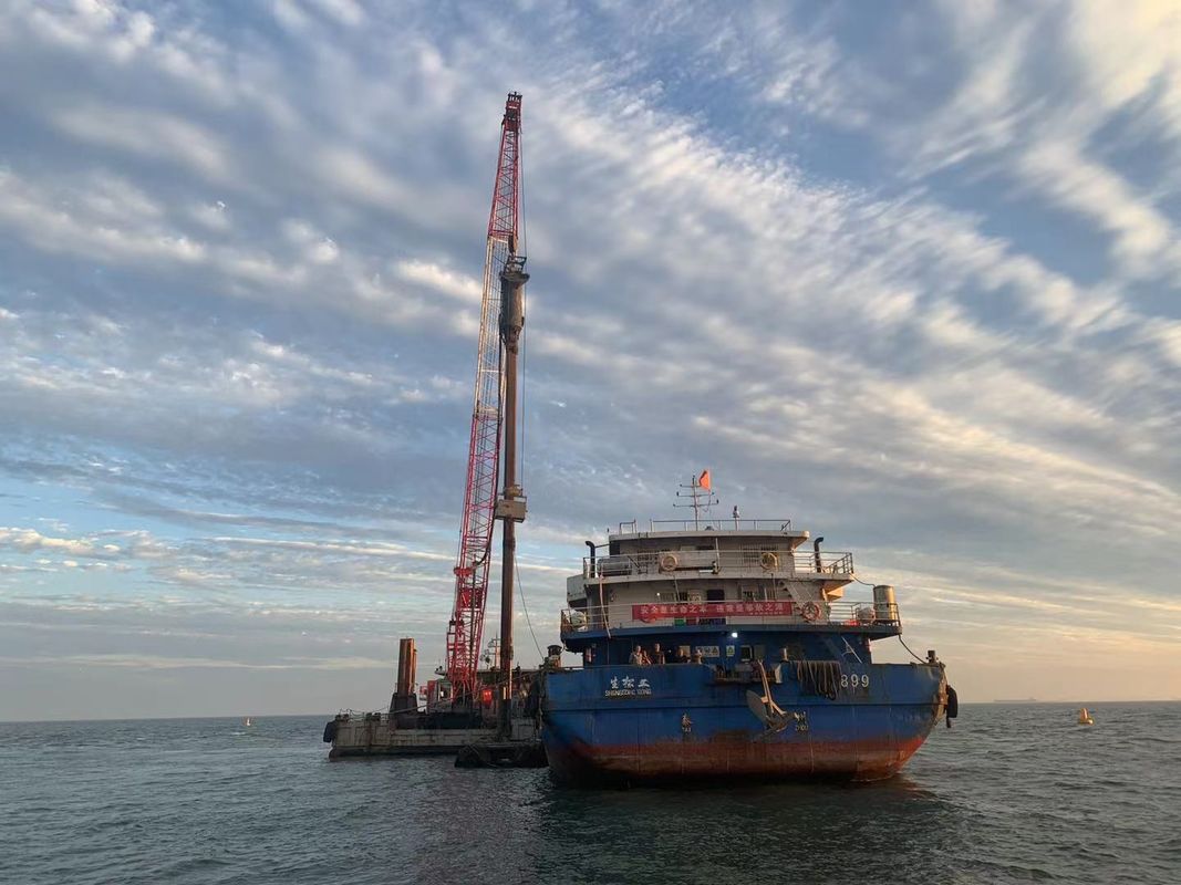 De zeebouw van Vibroflot van het Bodemvoer voor Havenbassin 200000 Ton Channel Project